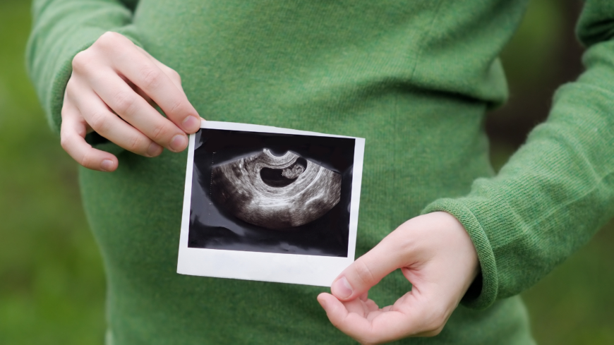 Foster reagerar på musik